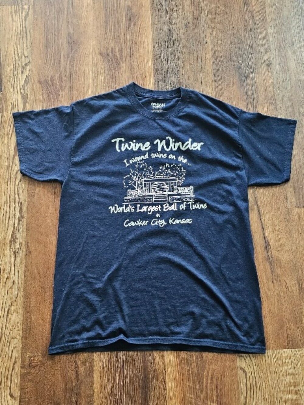 Large L Twine Winder Kansas City Tourist Tee Tshirt